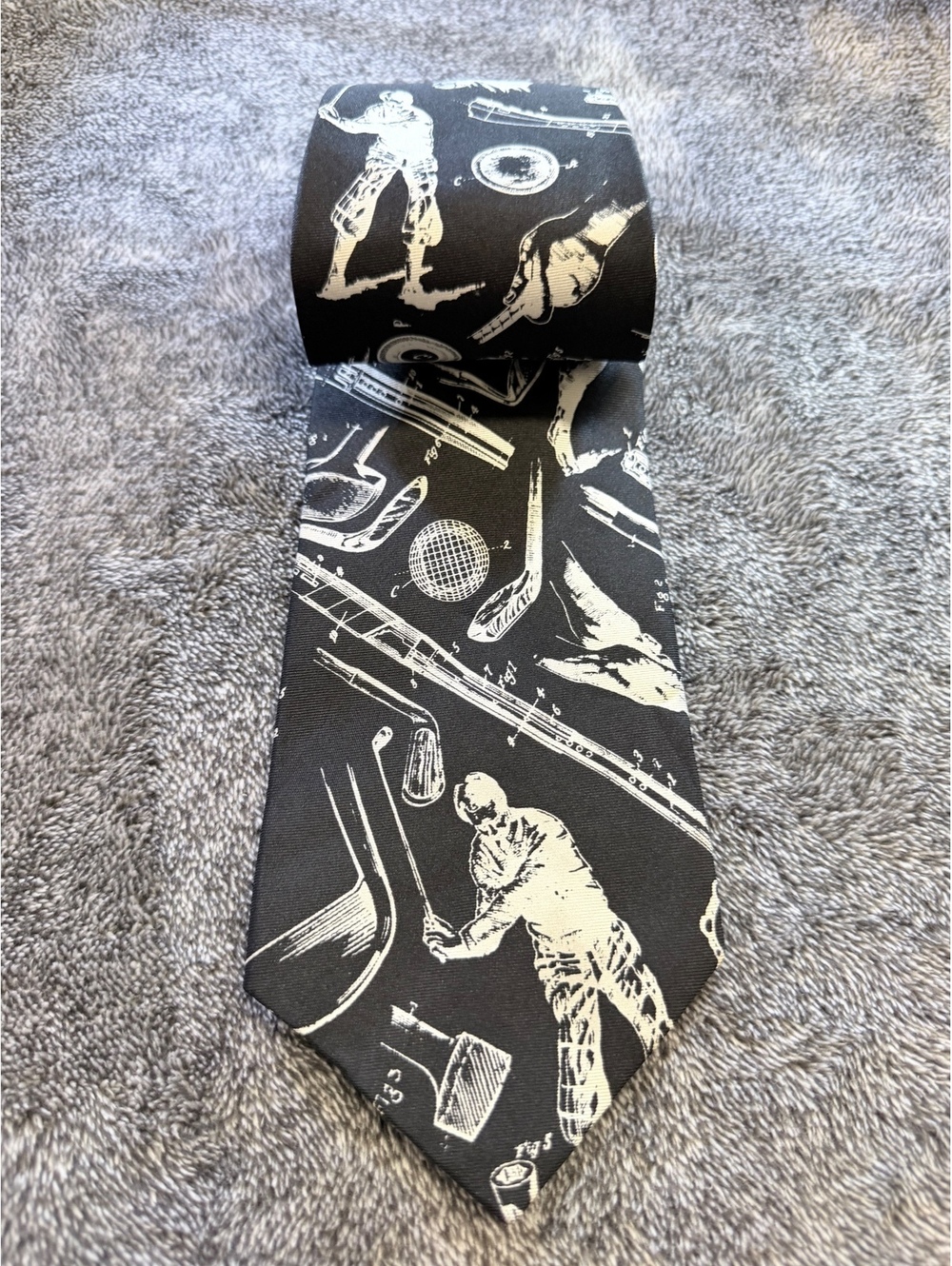 RM Style Black Silk Golf-Themed Tie